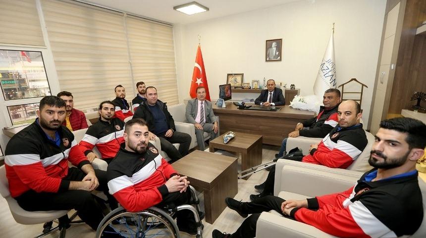 Tekerlekli Sandalye Basketbol Takımı&rsquo;ndan B&uuml;y&uuml;kşehir&rsquo;e ziyaret
