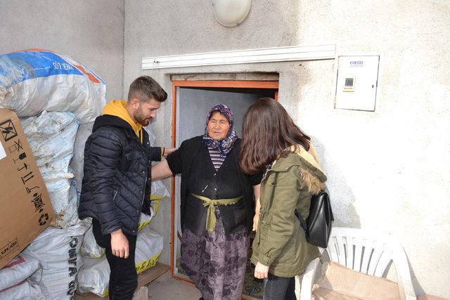 Hindileri çalınan yaşlı kadına 'AHBAP' sahip çıktı