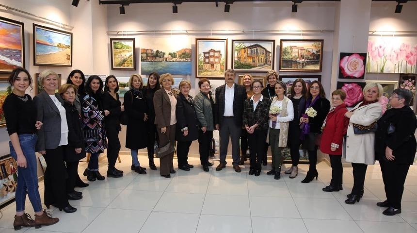 Kursiyerler eserlerini sergiledi