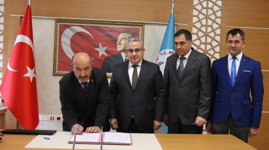 İl Mill&icirc; Eğitim M&uuml;d&uuml;rl&uuml;ğ&uuml; Kargo şirketi ile indirim protokol&uuml; imzaladı