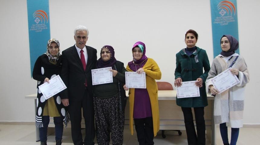 Elazığ’da 42 yetiştiriciye sertifika verildi