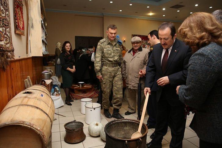 Vali Ali Hamza Pehlivan, “Sandıktan Yansıyan Mazi” sergisi açılışına katıldı G4