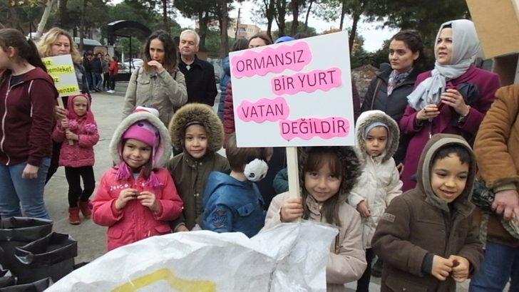 Balıkesirli öğrenciler yeşile katkı için palamutları toprakla buluşturdu G5