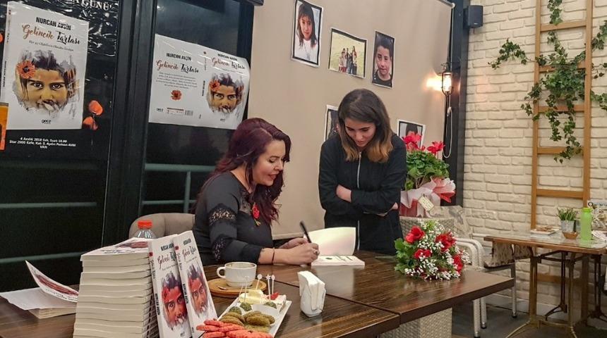 &Ouml;ğretim &Uuml;yesi Avşin&rsquo;den "Gelincik Tarlası" kitabı