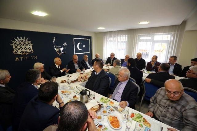 Başkan Yaşar, ATİSAN esnafı ve ATO Başkanı ile buluştu