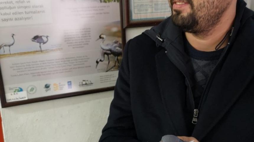 Polis ekipleri bulduğu yaralı g&uuml;vercini veterinere teslim etti