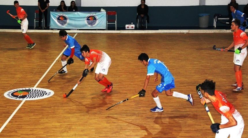 Mersin&rsquo;de Erkekler Salon Hokey 1. Lig ma&ccedil;ları başladı