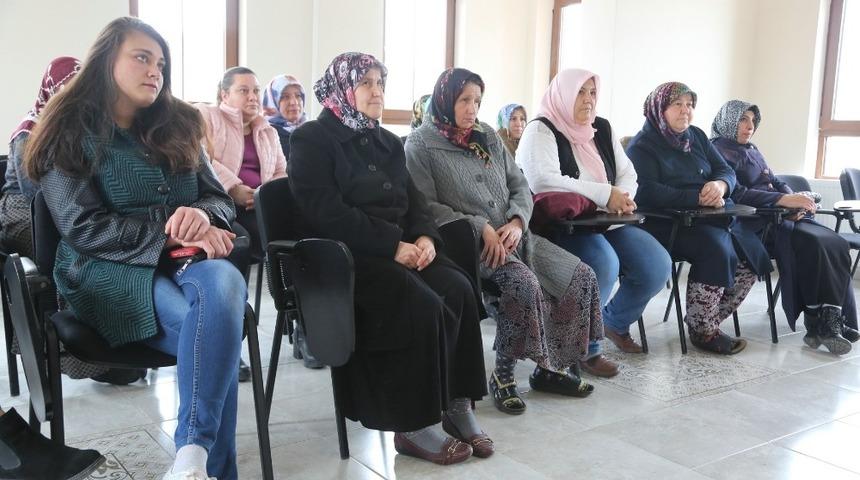 Odunpazarı halk merkezlerinde Kadın Hakları G&uuml;n&uuml; kutlamaları