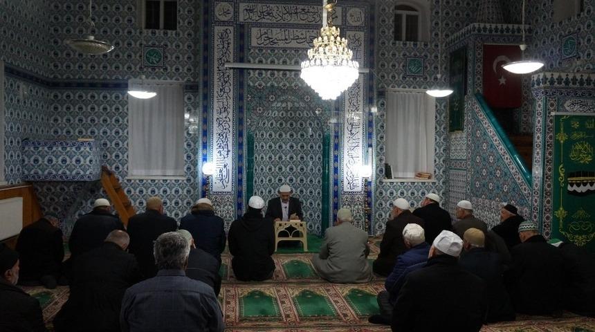 Kırka Maden Camisi&rsquo;nde sabah namazı buluşması