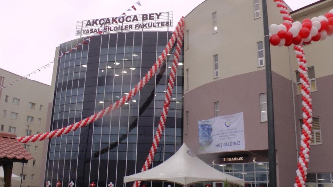Ak&ccedil;akoca Bey Siyasal Bilgiler Fak&uuml;ltesi a&ccedil;ıldı