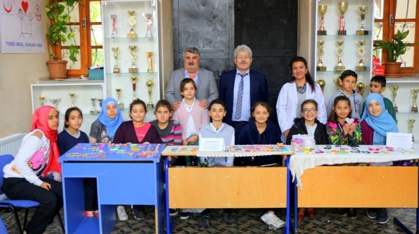 Ortaokul &ouml;ğrencilerinden iyilik projesi