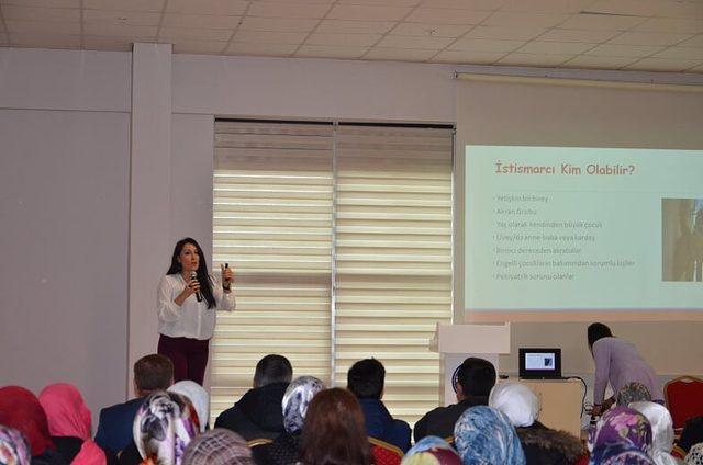 Akkışla’da çocuk istismarı eğitimi verildi