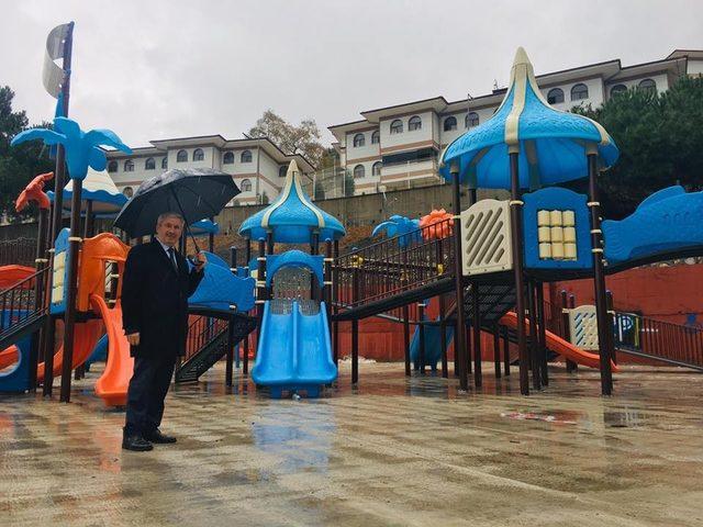 Belediye Başkanı Yılmaz, ’Engelsiz Park’ı inceledi