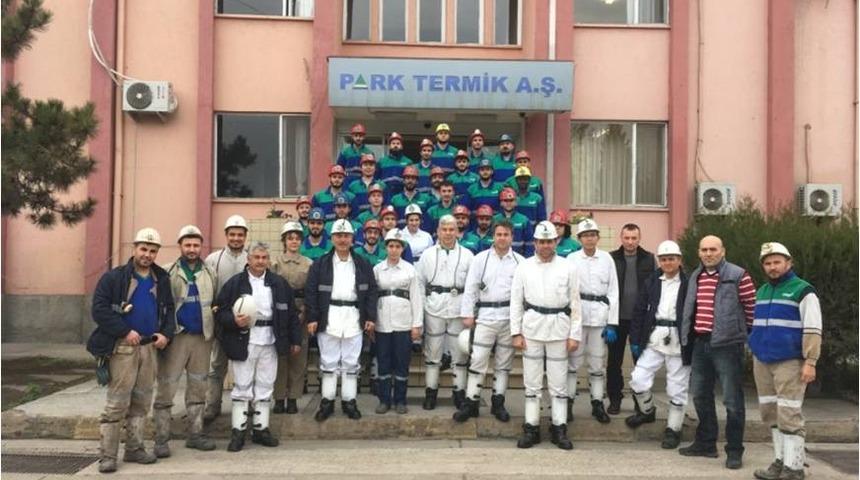 Madenciler G&uuml;n&uuml; i&ccedil;in yeraltında buluştular