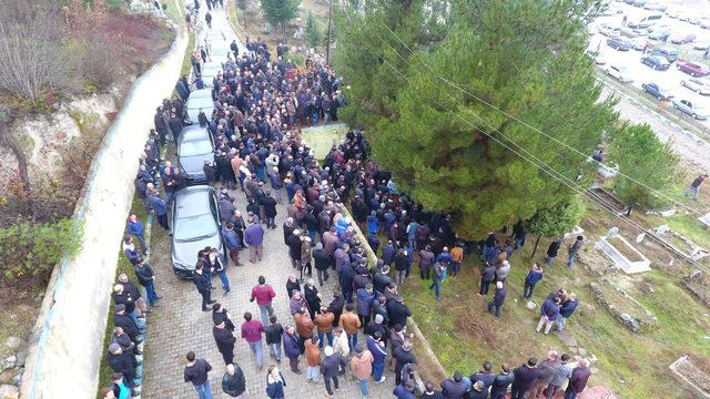 Adaylık başvurusuna giderken kazada ölen MHP'liler toprağa verildi