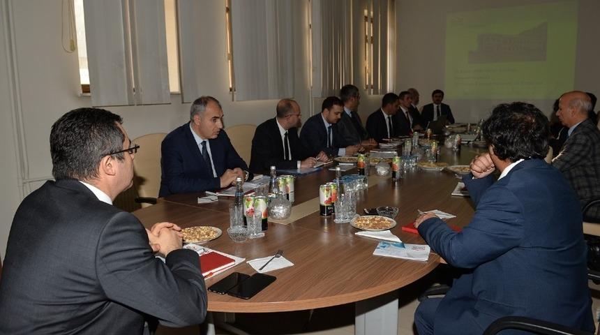 Vali Memiş Kudaka&rsquo;dan brifing aldı