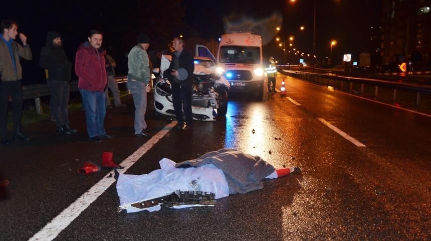 Otomobilin çarptığı genç kadın öldü