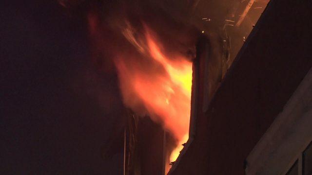 Bayrampaşa'da 4 katlı binada yangın: 3'ü ağır, 7 yaralı
