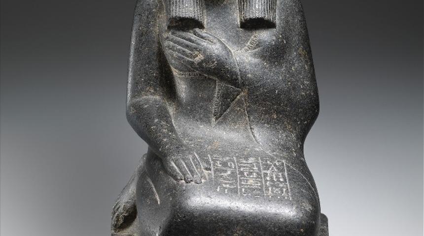 Başkan S&ouml;zl&uuml;, 4 bin yıllık Hemşire Sitsnefru heykelinin iadesine istedi