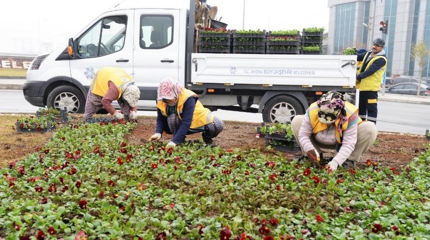 Aydın caddeleri rengarenk oldu