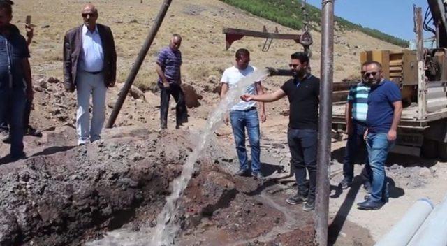 Tatvan’daki köylerin içme suyu sorunları çözüldü