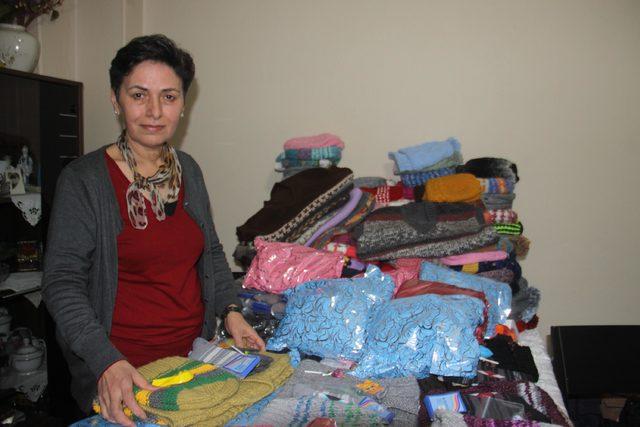  İzmirli teyzeler  &ouml;rd&uuml;kleriyle y&uuml;rekleri ısıtıyor 2