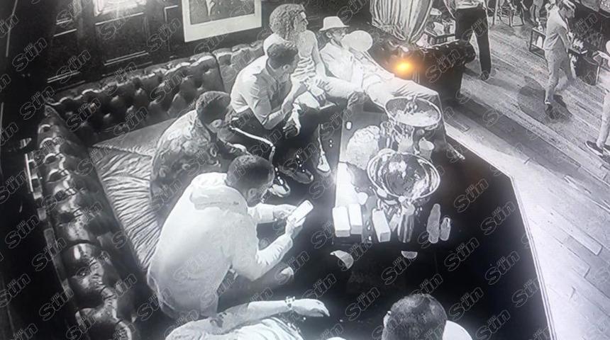 Mesut &Ouml;zil ve takım arkadaşları gece kul&uuml;b&uuml;nde 70'ten fazla kadınla alem yaptı