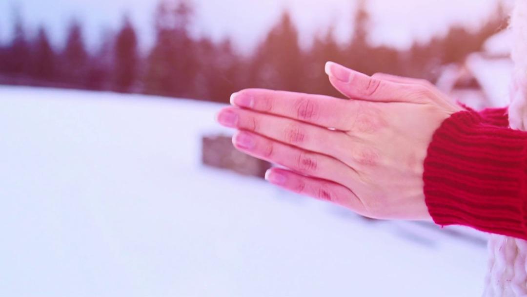 Soğuk havaların en b&uuml;y&uuml;k kabusu! reyno (raynaud) fenomeni