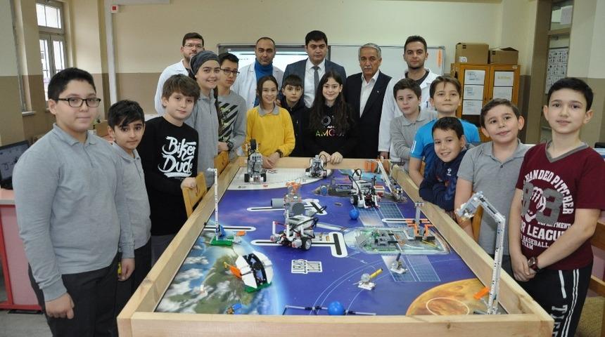 Geleceğe &rsquo;Kodlama Merkezi&rsquo;nde hazırlanıyorlar