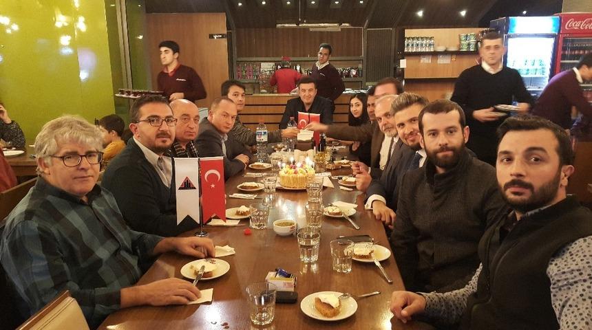 Dernek &uuml;yeleri 1. yıllarında buluştu