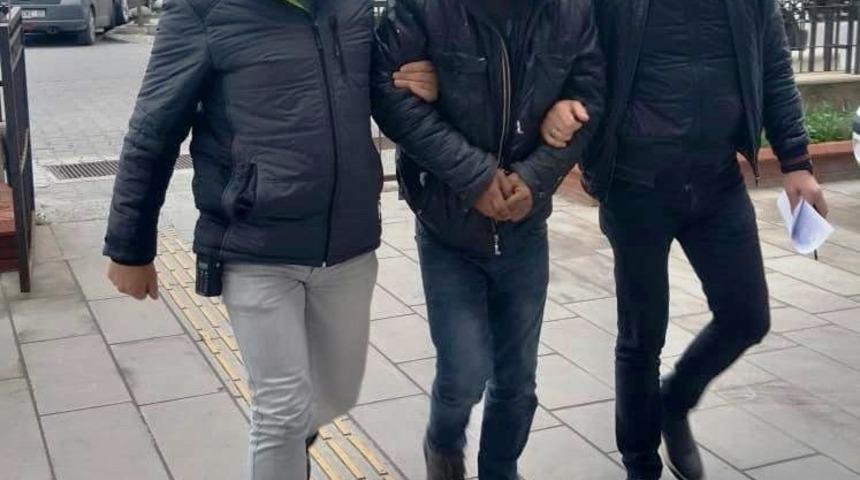 Kuşadası&rsquo;nda 3 ayrı su&ccedil;tan aranan zanlı yakalandı