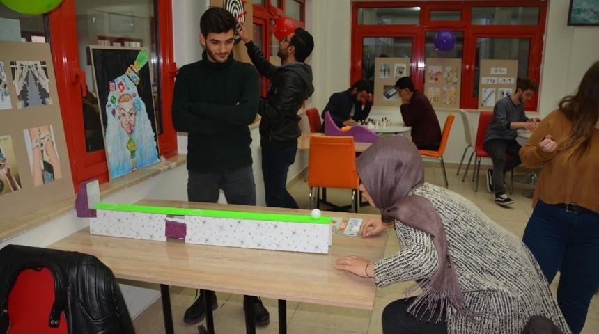 BE&Uuml;&rsquo;den &ldquo;Telefonunu Bırak Eğlenmene Bak&rdquo; projesi