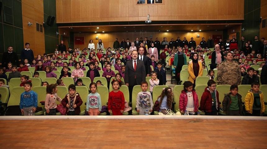 Vali Pehlivan: &ldquo;Trafik konusunda herkesten &ouml;nce &ccedil;ocuklarımıza g&uuml;veniyoruz&rdquo;