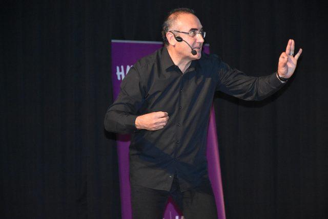 Sunay Akın, Uğurlu &ouml;ğrencilerle buluştu 3