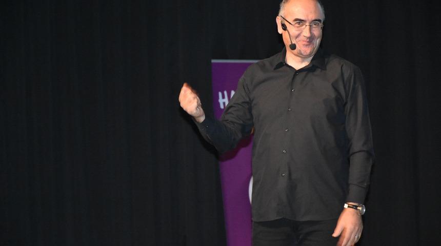 Sunay Akın, Uğurlu &ouml;ğrencilerle buluştu