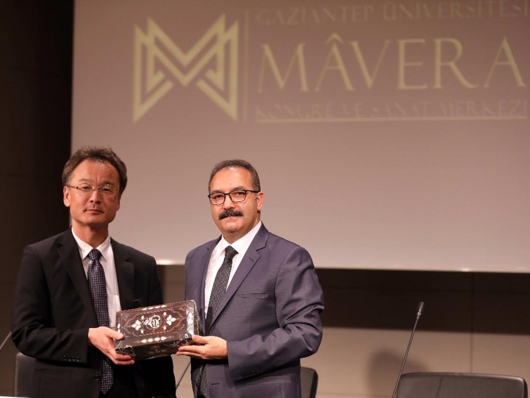 Ga&uuml;n&rsquo;de T&uuml;rk Ve Japon araştırmacılar m&uuml;zecilik deneyimlerini paylaştı