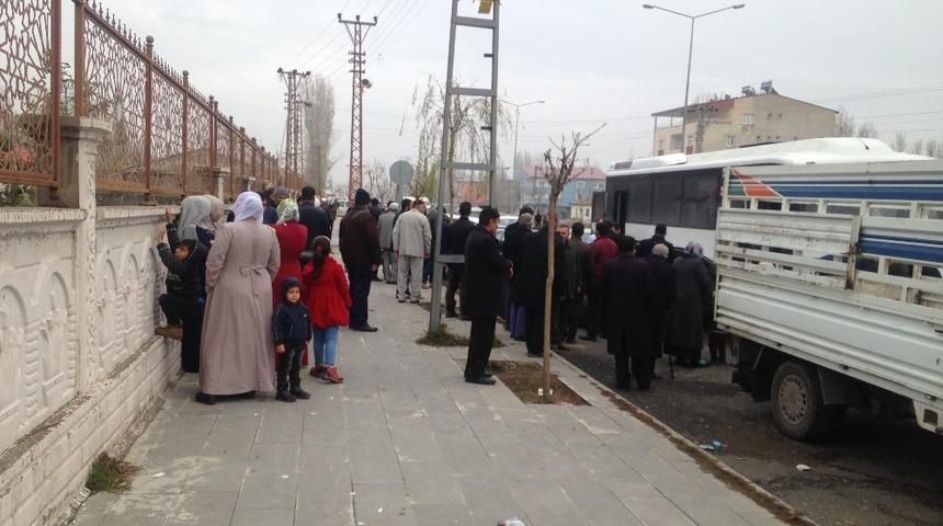 Patnos&rsquo;ta Umre yolcuları dualarla uğurlandı