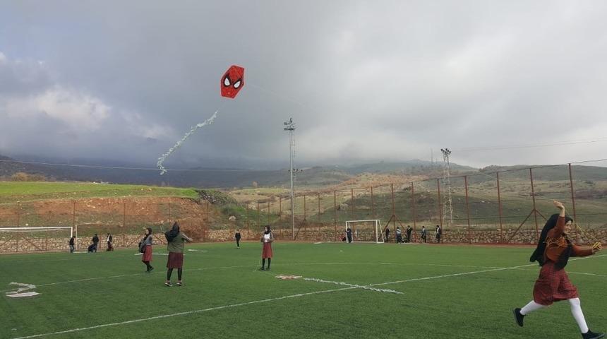 Gerger&rsquo;de u&ccedil;urtma şenliği d&uuml;zenlendi