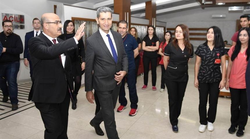 Vali Demirtaş: "Sağlıktaki yatırımlarla &ouml;nemli mesafeler kat edildi"