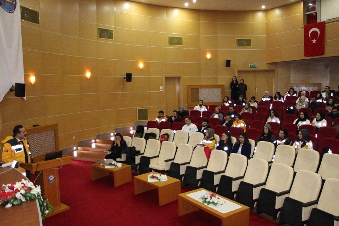 112 personelinden balonlu kutlama