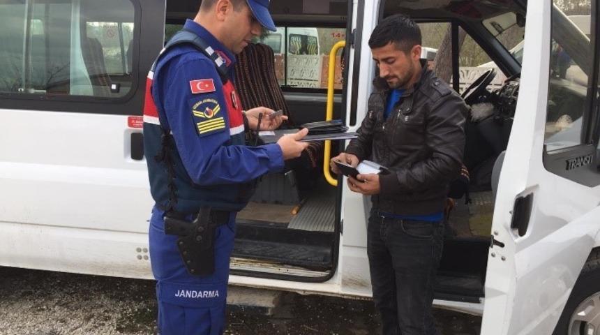 Huzur operasyonunda aranan 10 kişi yakalandı