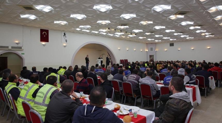 Başkan Akın&rsquo;dan personeline teşekk&uuml;r