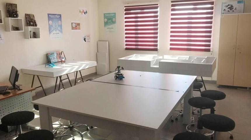Edirne&rsquo;de robotik ve kodlama kursu i&ccedil;in 300 kişi sırada bekliyor