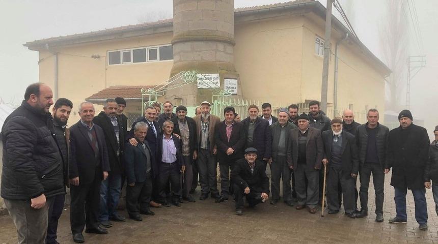 Başkan Cabbar &Ccedil;omaklı Mahallesini ziyaret etti