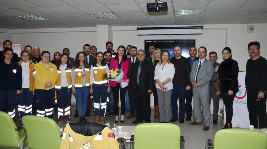 Sağlık Hizmetleri Başkan Vekili Duru: "Acil sağlık hizmetleri personeli her t&uuml;rl&uuml; takdirin &uuml;zerindedir"