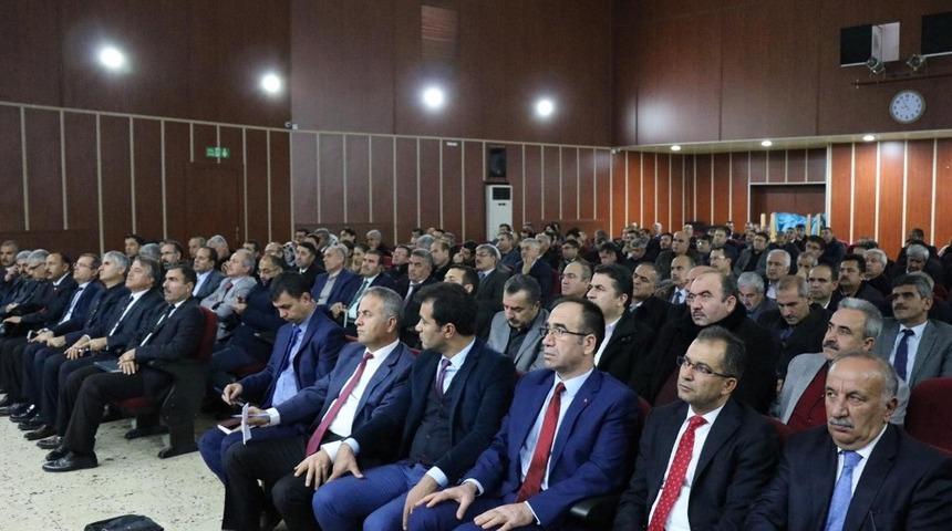 M&uuml;d&uuml;r Alag&ouml;z okul m&uuml;d&uuml;rleriyle bir araya geldi