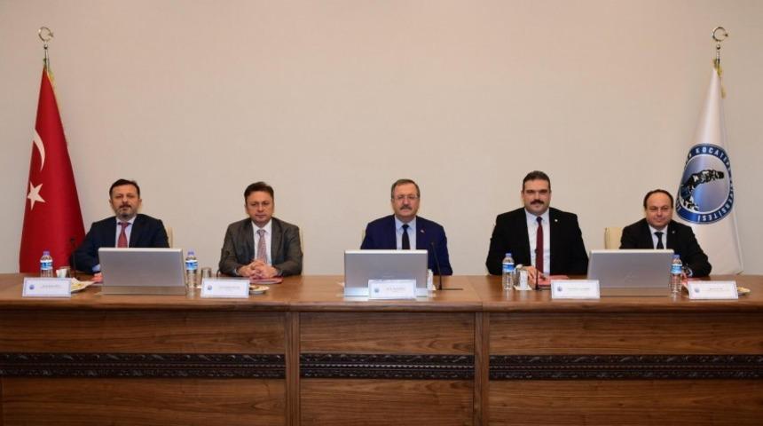 Anadolu &Uuml;niversitesi &uuml;niversite-sanayi iş birliğinde &ouml;nemli bir protokole imza attı