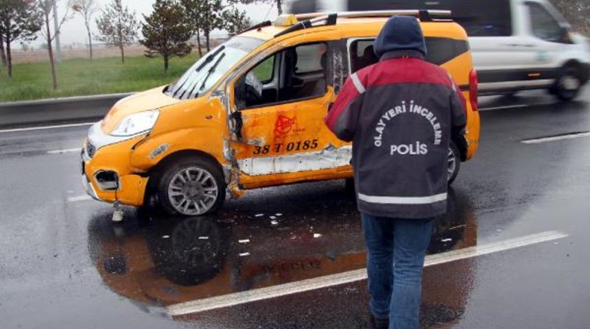 İki er çarşı izninde ortalığı birbirine kattı! Akılalmaz olay