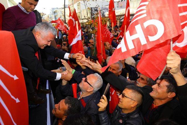 Sözen, Belediye Başkan adaylığını halk buluşması ile açıkladı