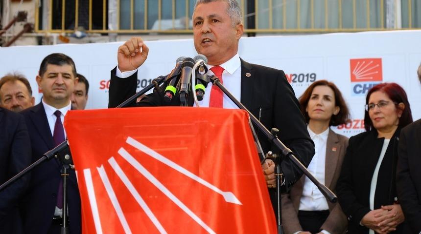 S&ouml;zen, Belediye Başkan adaylığını halk buluşması ile a&ccedil;ıkladı